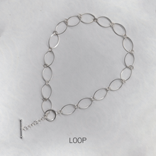 Load image into Gallery viewer, Intricate Chain Necklace
