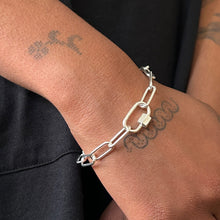 Load image into Gallery viewer, Screw Clasp Clip Bracelet
