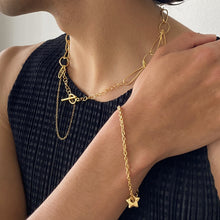Load image into Gallery viewer, Intricate Chain Necklace
