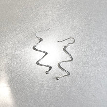 Load image into Gallery viewer, Spiral Earrings
