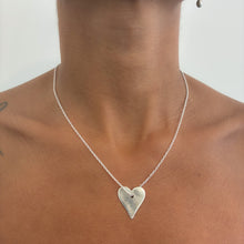 Load image into Gallery viewer, Flat Heart Thread Necklace
