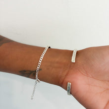 Load image into Gallery viewer, Tag Curb Bracelet
