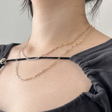 Load image into Gallery viewer, Half Gold Clip Necklace
