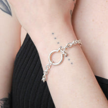 Load image into Gallery viewer, Chunky C Clasp Bracelet
