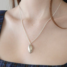 Load image into Gallery viewer, Orb Necklace
